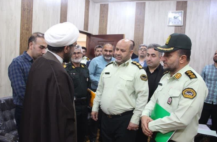 بازدید رئیس مرکز ارتباطات مردمی ریاست جمهوری از دفتر نظارت همگانی 197 و بررسی روند رسیدگی به مشکلات مردم 